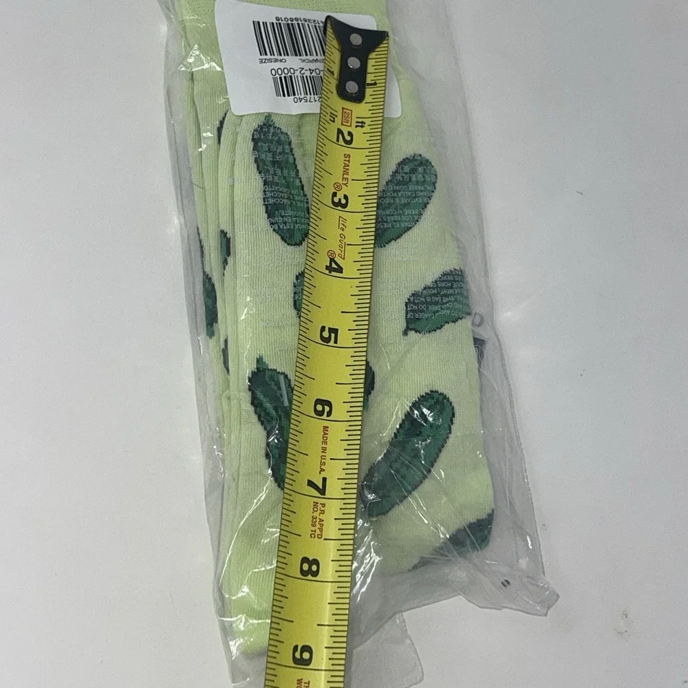 Old Navy Pickle‎ Novelty Socks One Size Unisex Men Women
